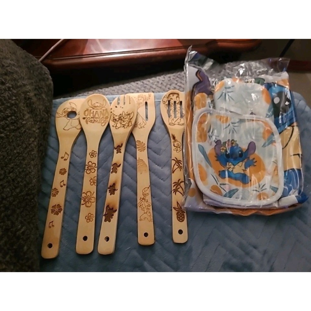 Lilo And Stitch Bamboo Utensils (Set Of 5)Plus Apron, Pot Holder, Glove